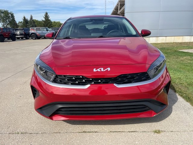 Used 2023 Kia Forte LXS image 6