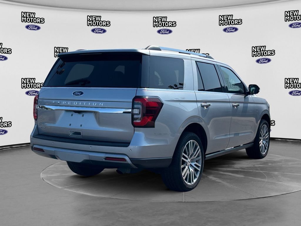 Used 2022 Ford Expedition Limited AWD/4WD image 5