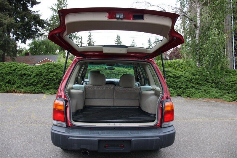 Used 1998 Subaru Forester L AWD/4WD image 16