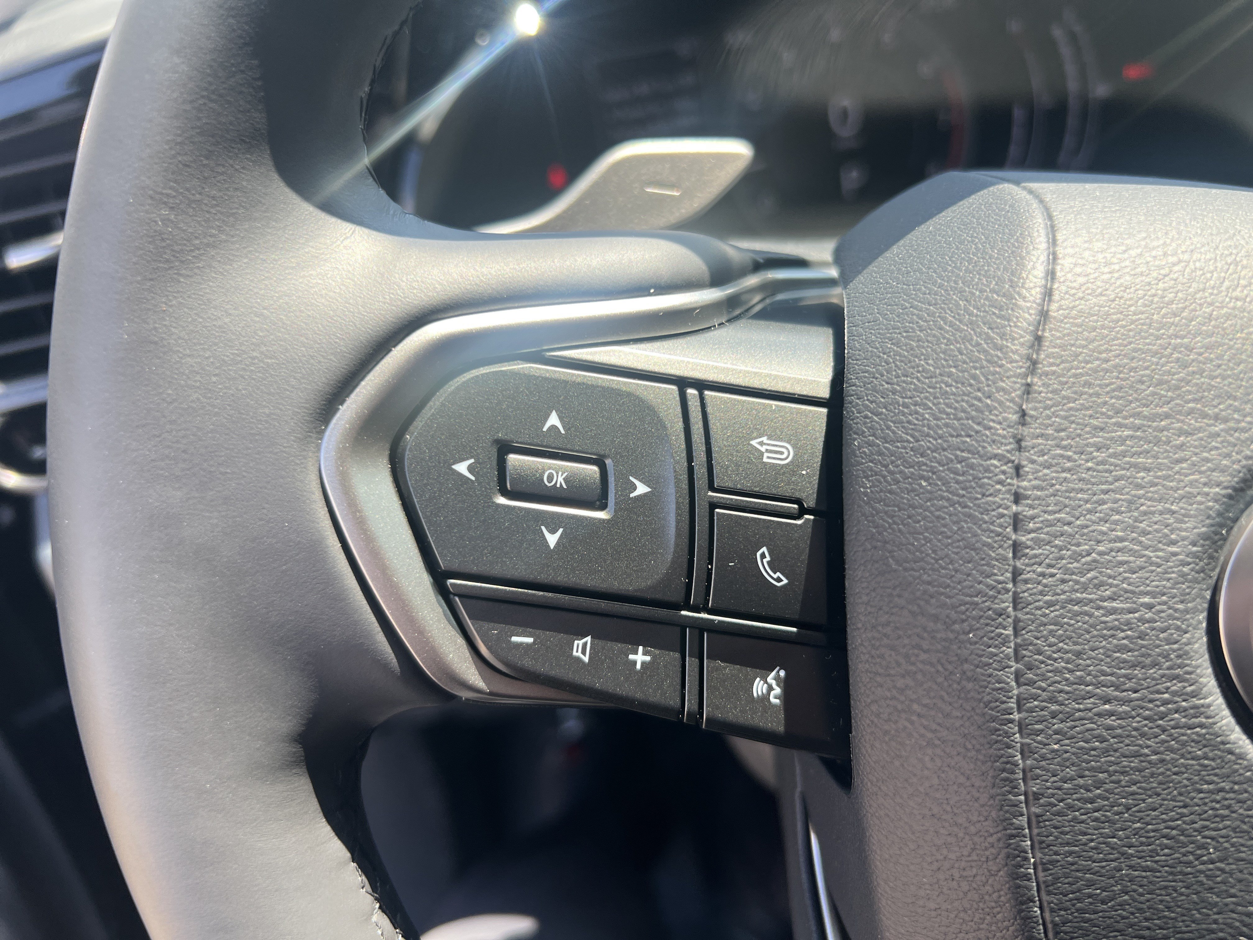 Certified 2025 Lexus NX 350 AWD w/ Accessory Package (2T) image 19