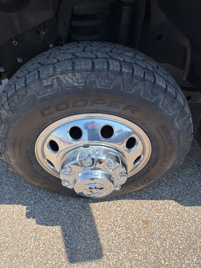 Used 2020 RAM 3500 Laramie image 16