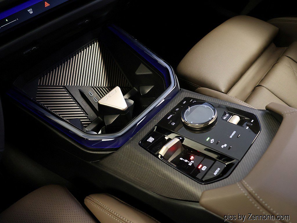 Used 2025 BMW X3 xDrive30i w/ Premium Package image 25