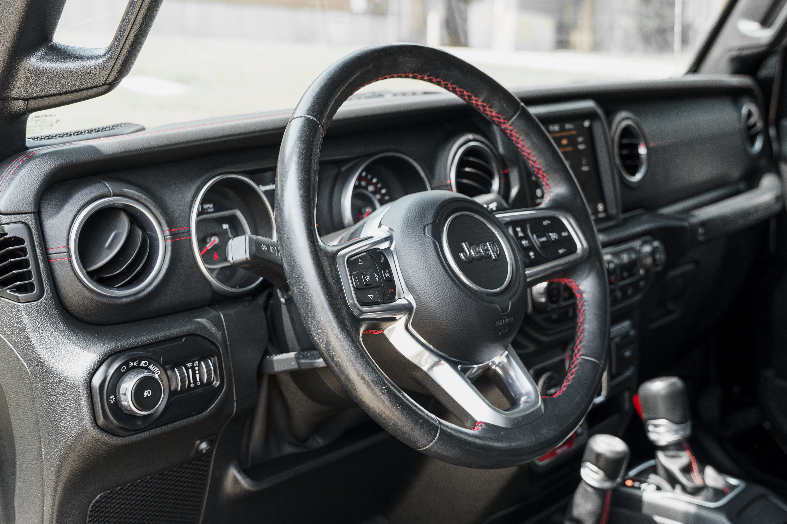 Used 2020 Jeep Wrangler Unlimited Rubicon w/ Quick Order Package 28Y Recon AWD/4WD image 9