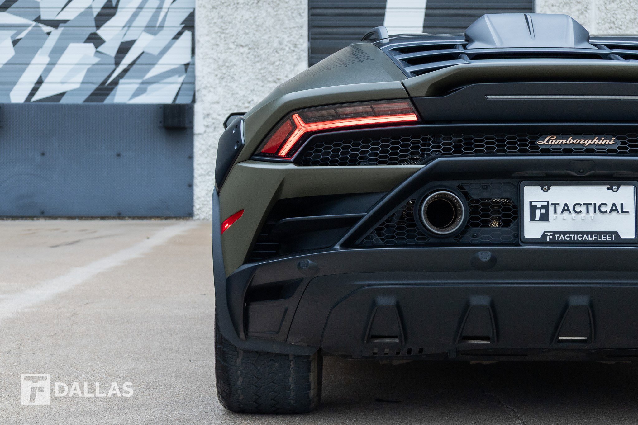 Used 2024 Lamborghini Huracan Sterrato AWD/4WD image 12