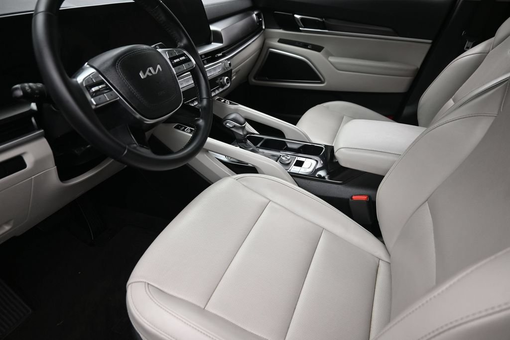 Used 2023 Kia Telluride S w/ S Sunroof Package FWD image 15