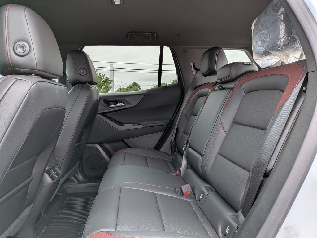New 2026 Chevrolet Equinox RS w/ Safety and Technology Package FWD image 34
