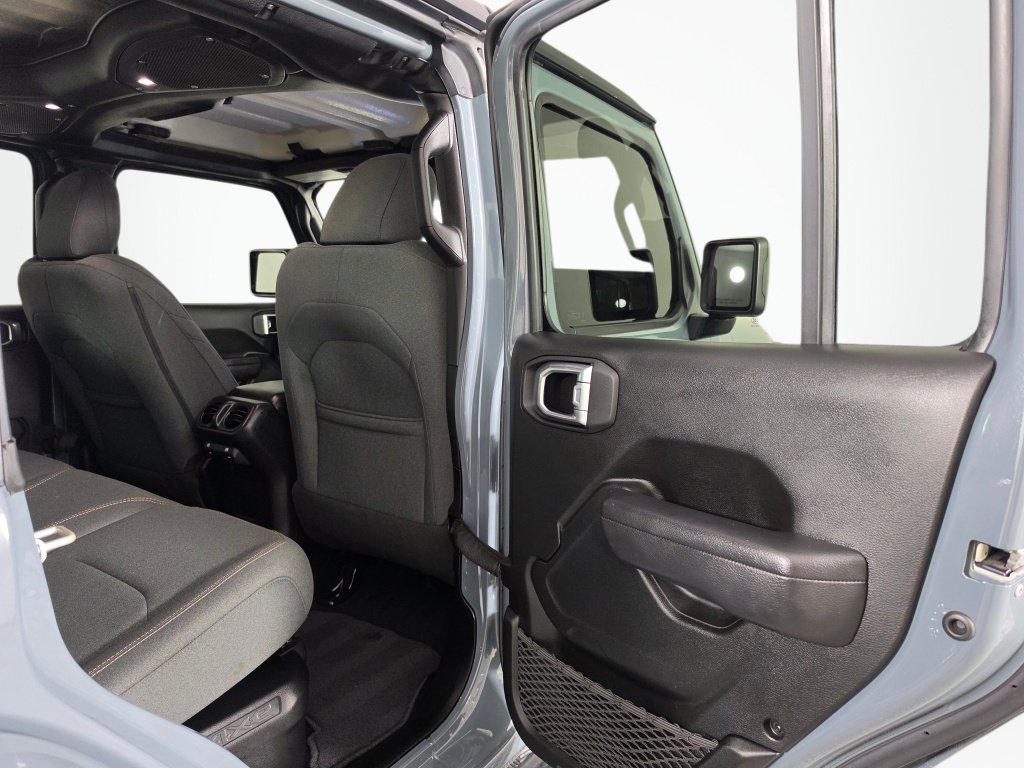 Used 2024 Jeep Wrangler Unlimited w/ Convenience Group AWD/4WD image 35
