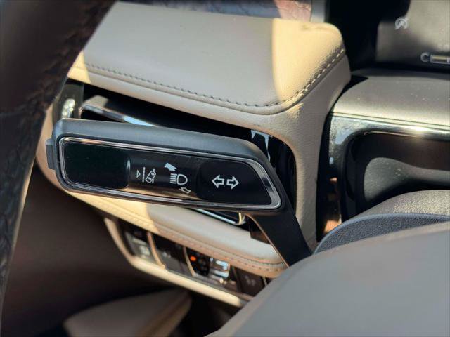 Used 2022 Lincoln Nautilus Reserve AWD/4WD image 24