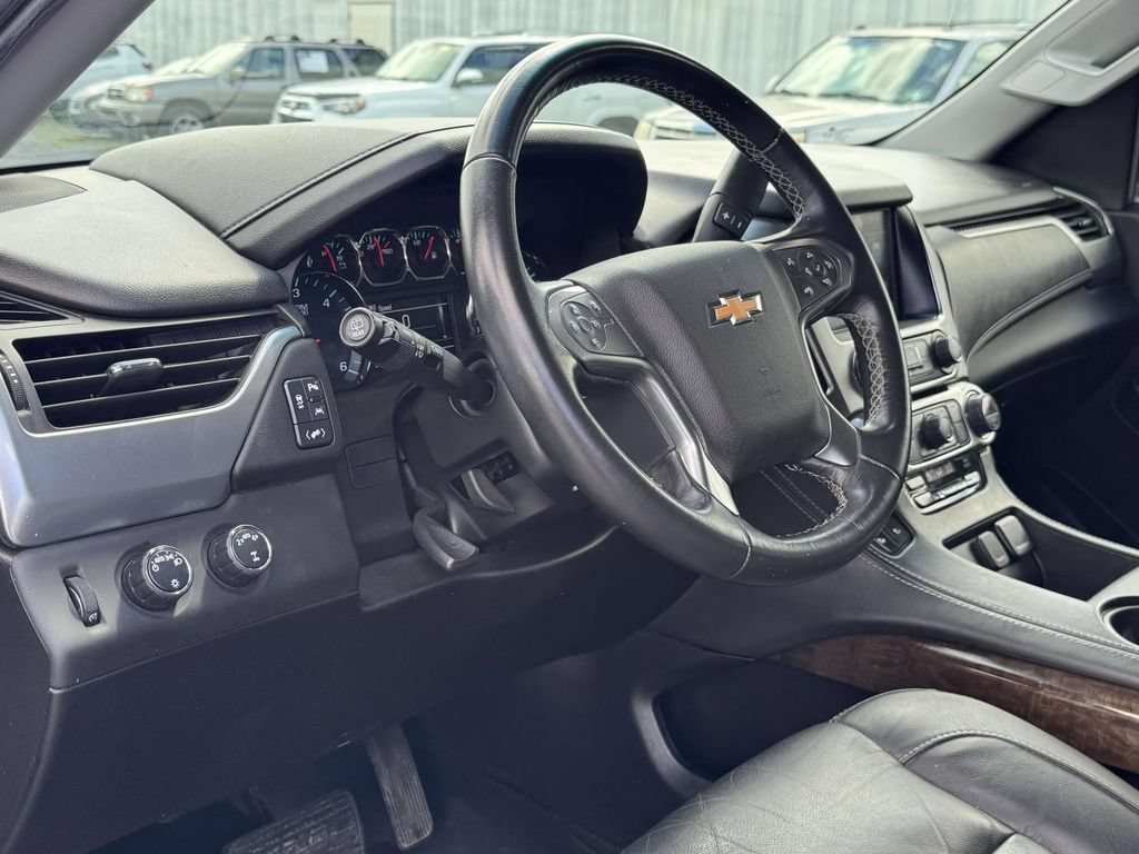 Used 2018 Chevrolet Tahoe LT AWD/4WD image 2