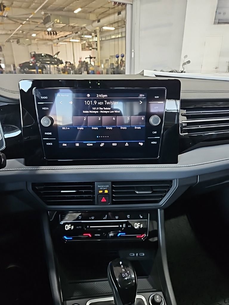 New 2026 Volkswagen Jetta SEL image 30