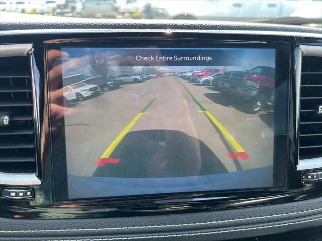 Certified 2021 Chrysler Pacifica Touring-L w/ S Appearance Package image 9