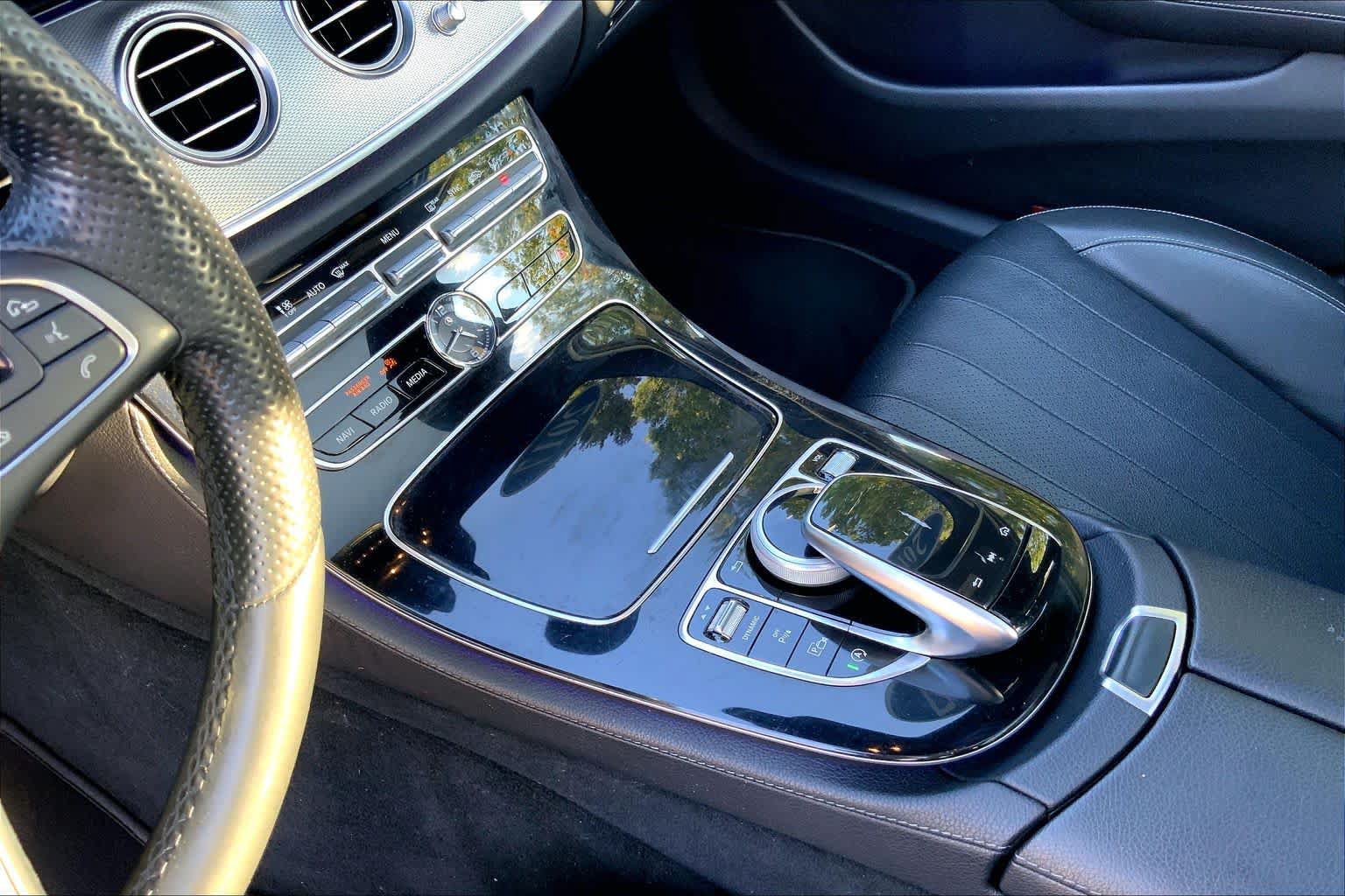Certified 2017 Mercedes-Benz E 300 4MATIC image 17