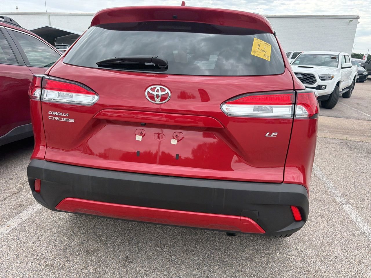 Used 2024 Toyota Corolla Cross LE FWD image 7