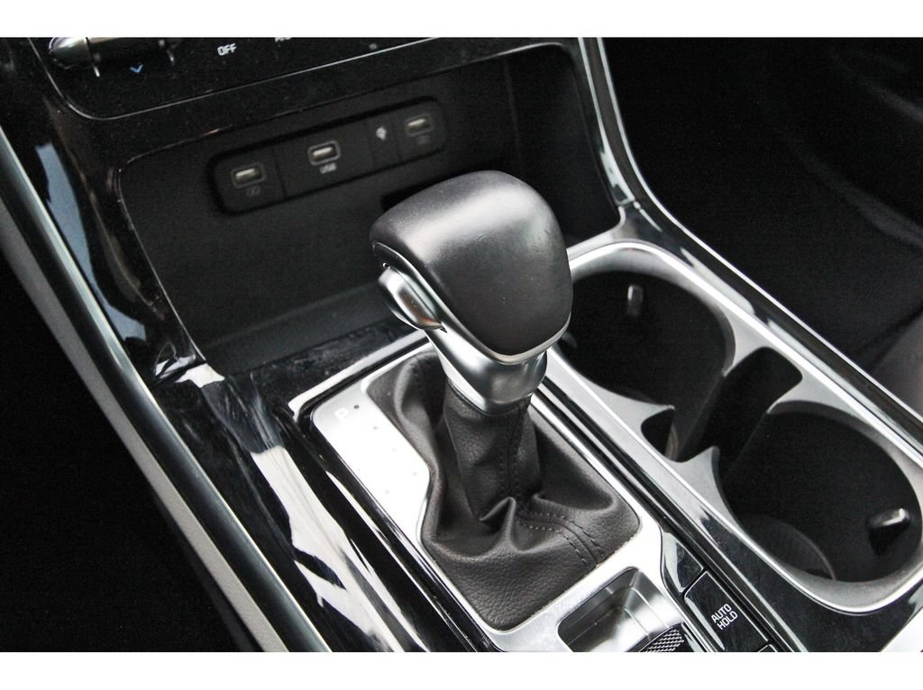 Certified 2024 Kia Carnival EX FWD image 29