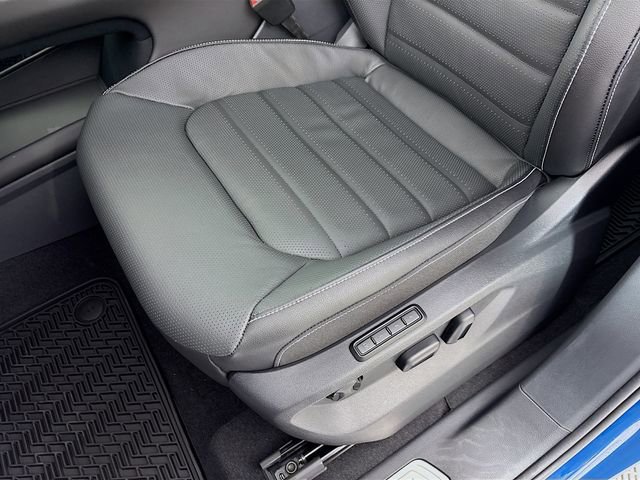 New 2026 Volkswagen Atlas Cross Sport SEL R-Line image 19