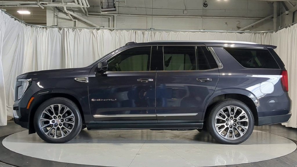 Used 2026 GMC Yukon Denali w/ Denali Reserve Package AWD/4WD image 6