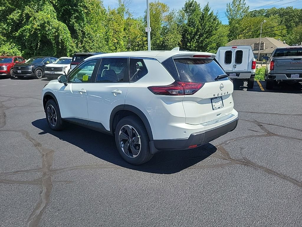 New 2026 Nissan Rogue SV image 3