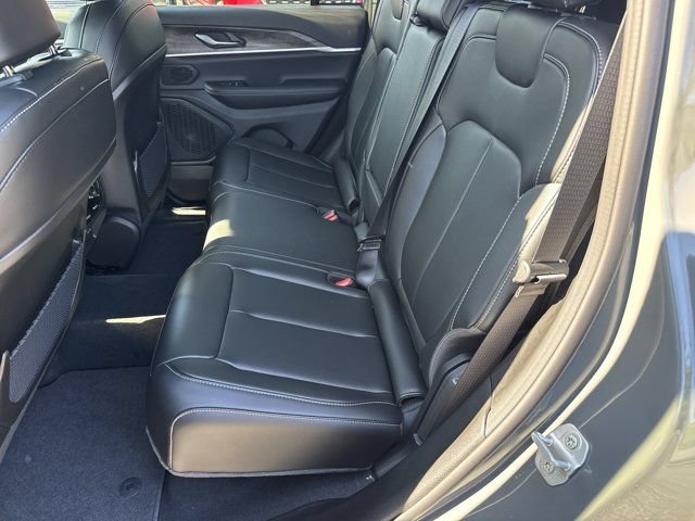 New 2027 Jeep Grand Cherokee Limited AWD/4WD image 20