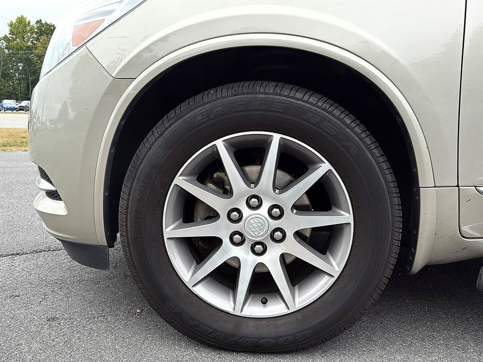 Used 2014 Buick Enclave Leather FWD image 23