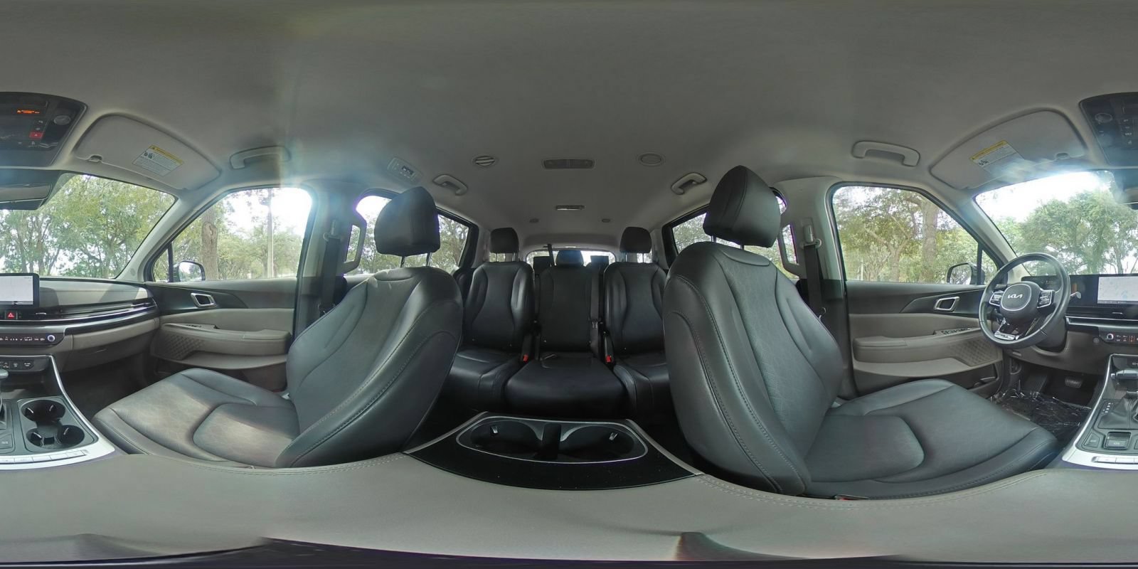 Used 2026 Kia Carnival FWD image 44