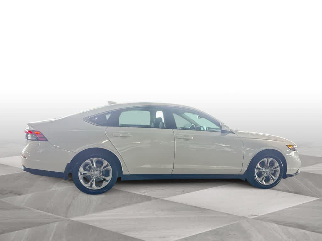 Used 2025 Honda Accord LX image 9