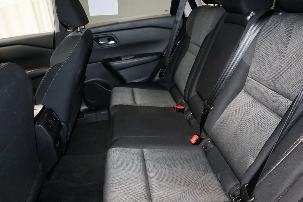 Certified 2024 Nissan Rogue SV AWD/4WD image 21