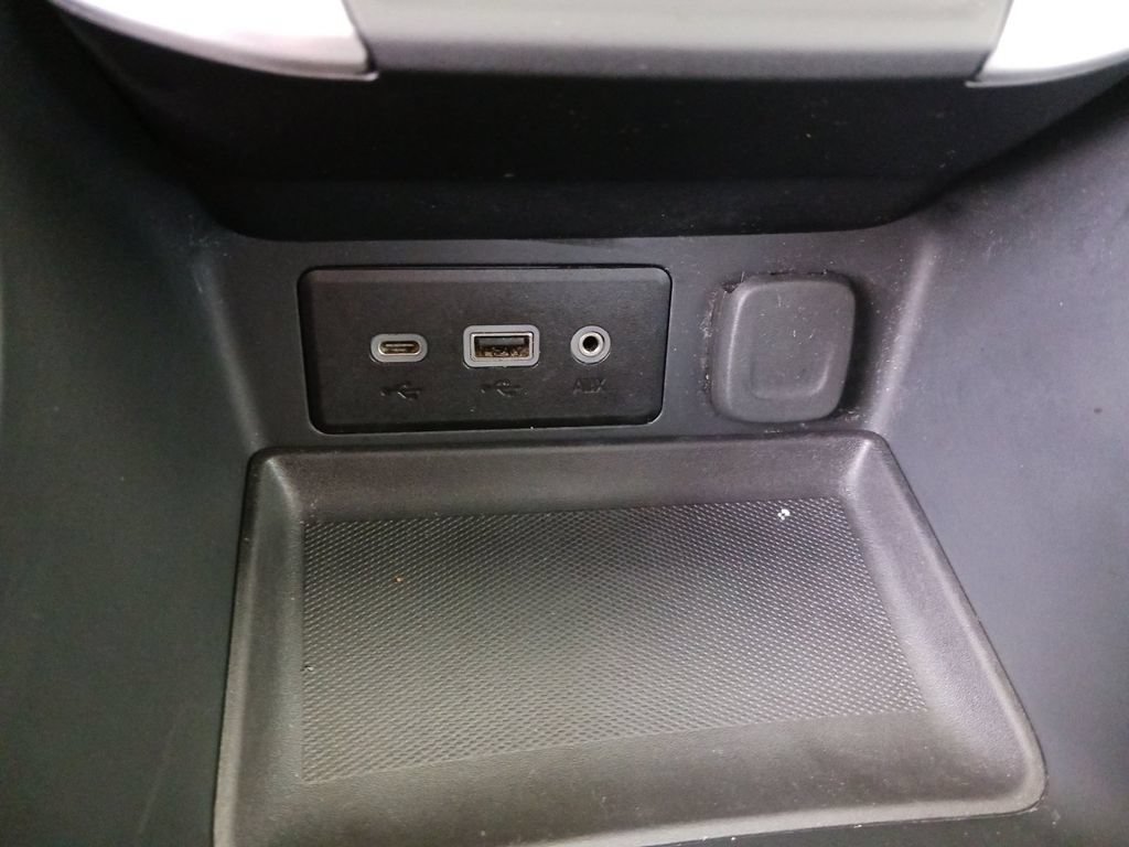 Used 2024 GMC Terrain SLE AWD/4WD image 24