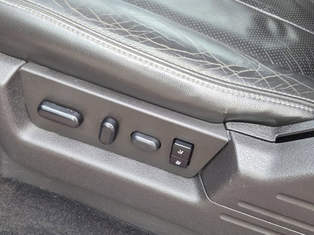 Used 2012 Ford F150 Lariat w/ Lariat Chrome Pkg image 24