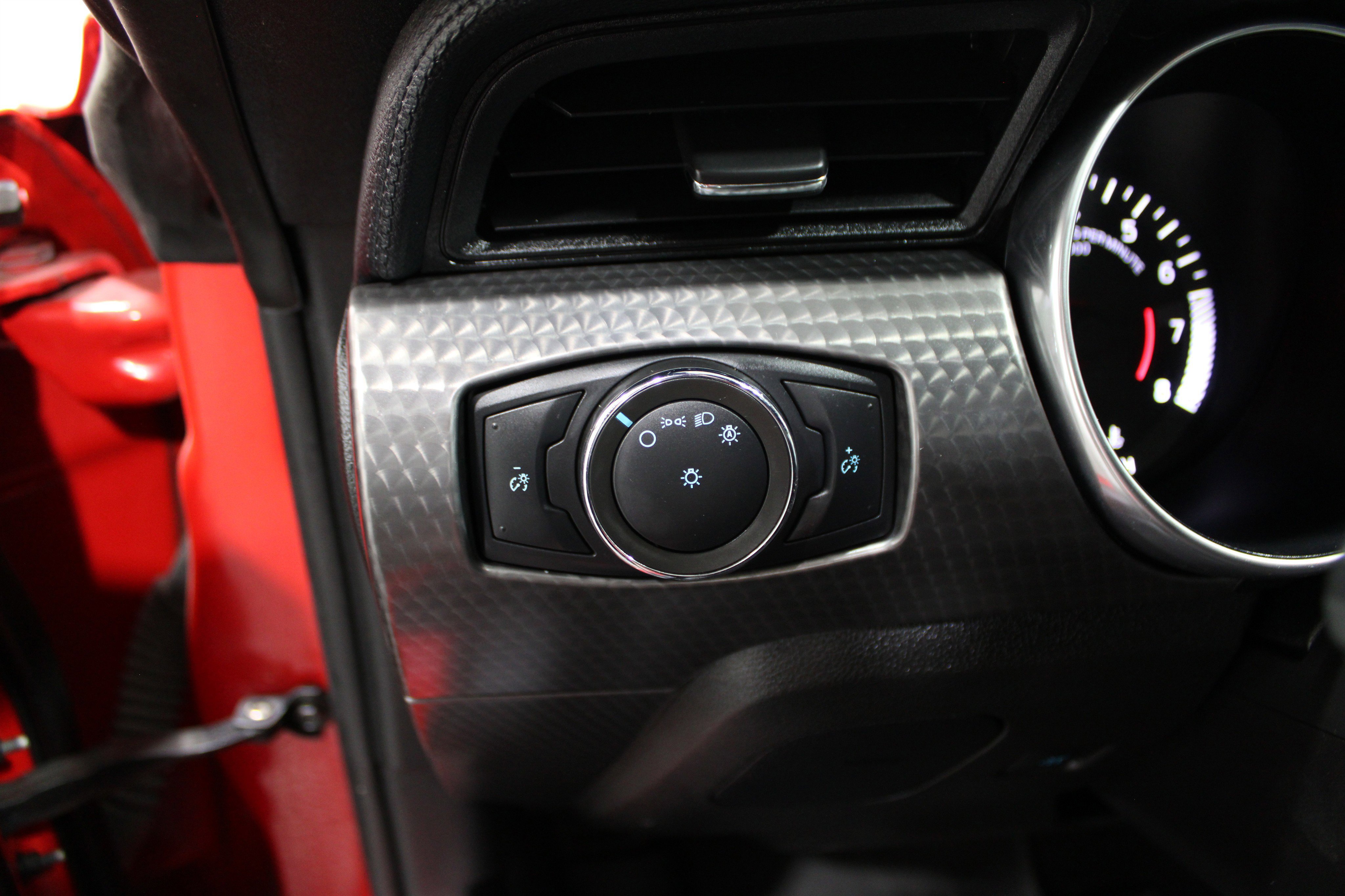 Used 2021 Ford Mustang EcoBoost w/ 2.3L High Performance Package image 9