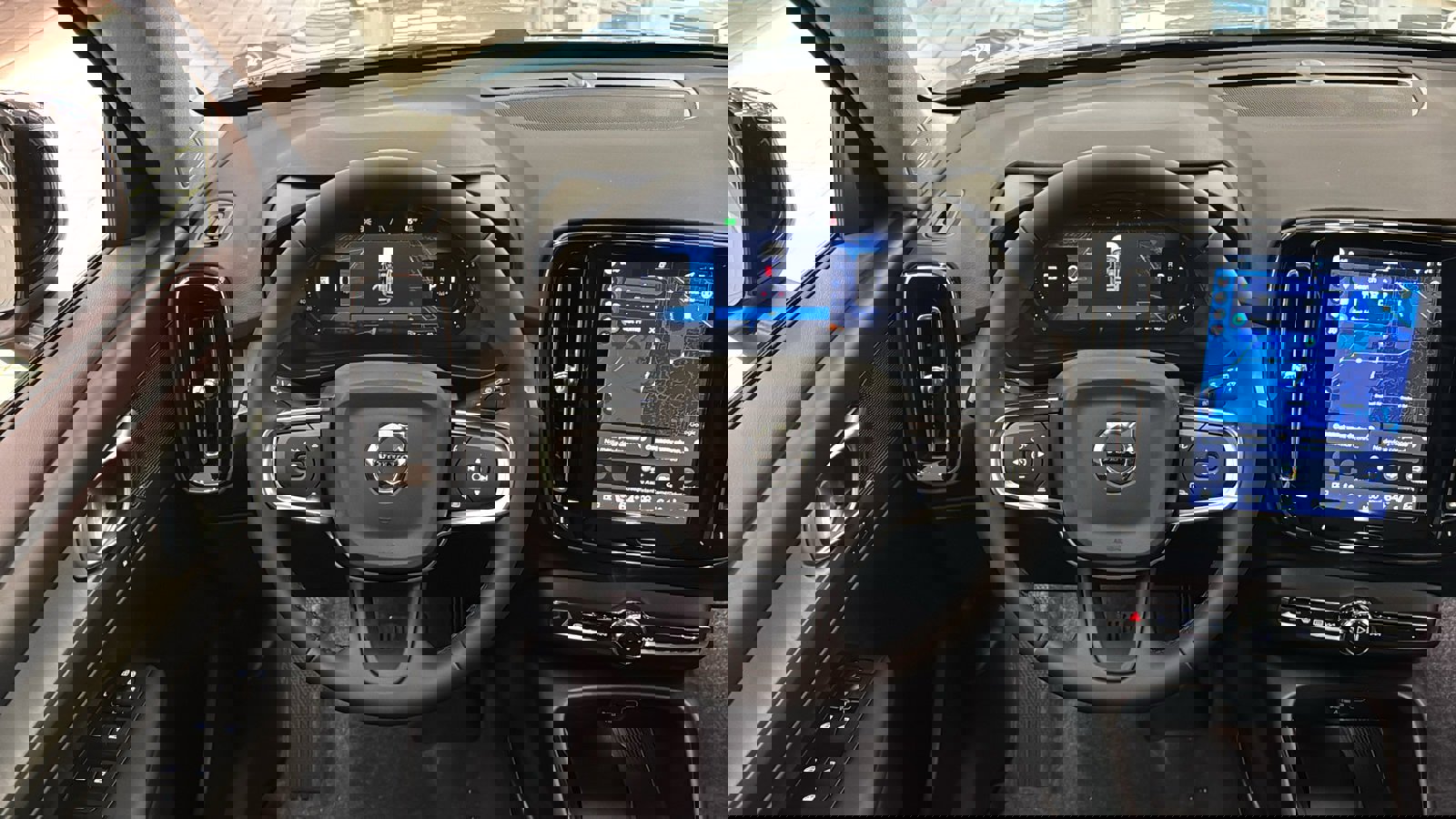 Used 2026 Volvo XC40 B5 Plus w/ Protection Package Premier image 12