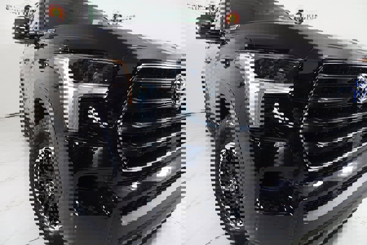 Used 2024 Toyota Sequoia Limited image 20