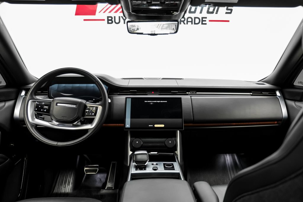 Used 2023 Land Rover Range Rover SV AWD/4WD image 15