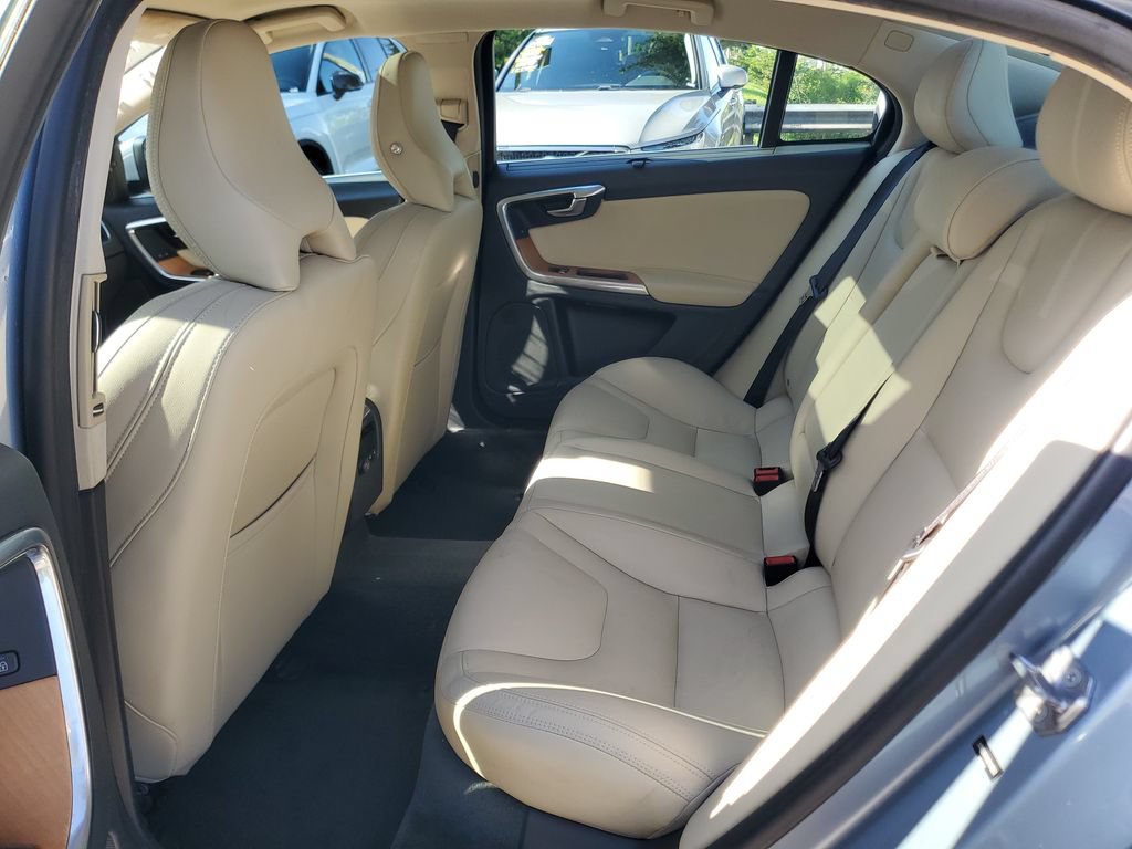 Used 2017 Volvo S60 T5 Inscription Platinum w/ Climate Package FWD image 14