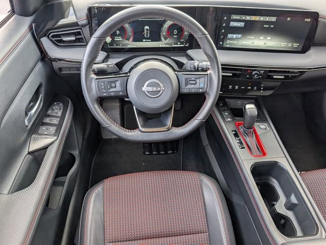 Used 2025 Nissan Kicks SR image 10