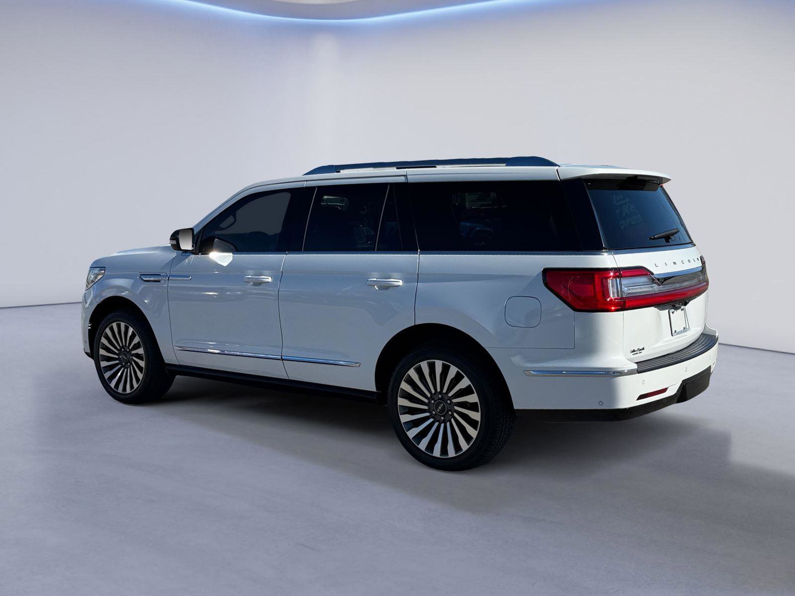 Used 2021 Lincoln Navigator Reserve w/ Luxury Package image 5