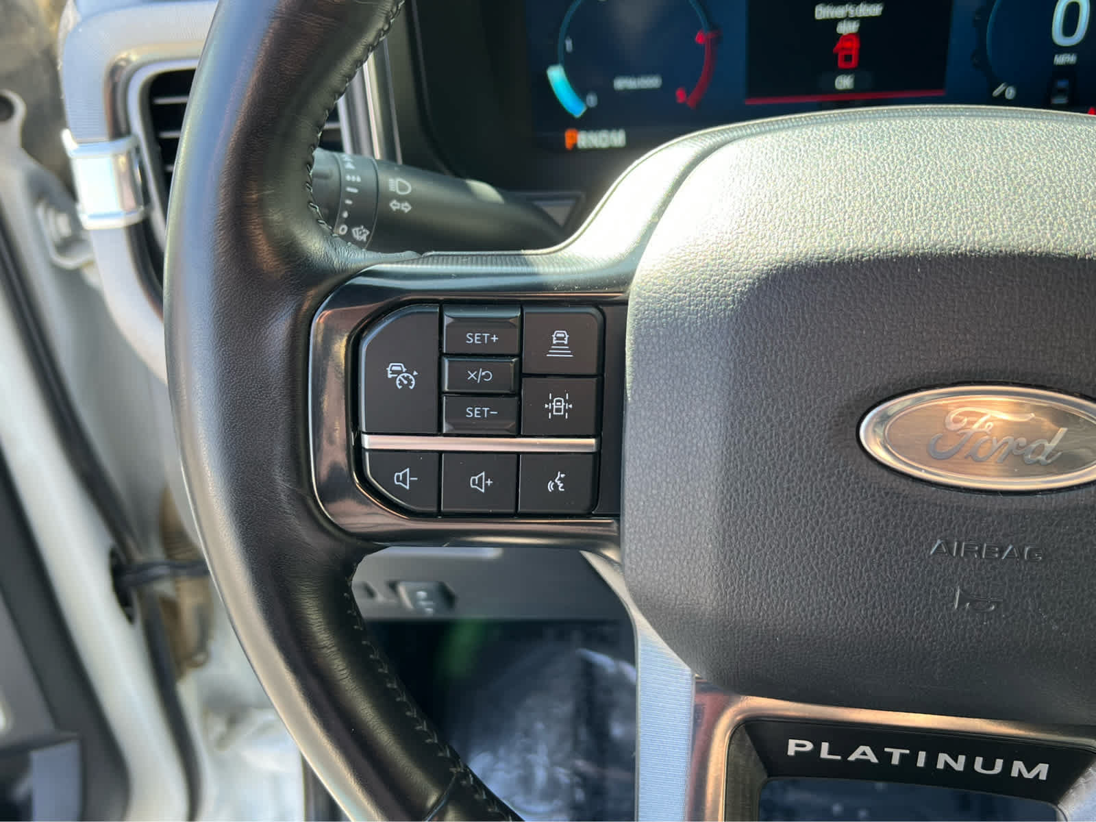 Certified 2025 Ford F350 Platinum AWD/4WD image 33
