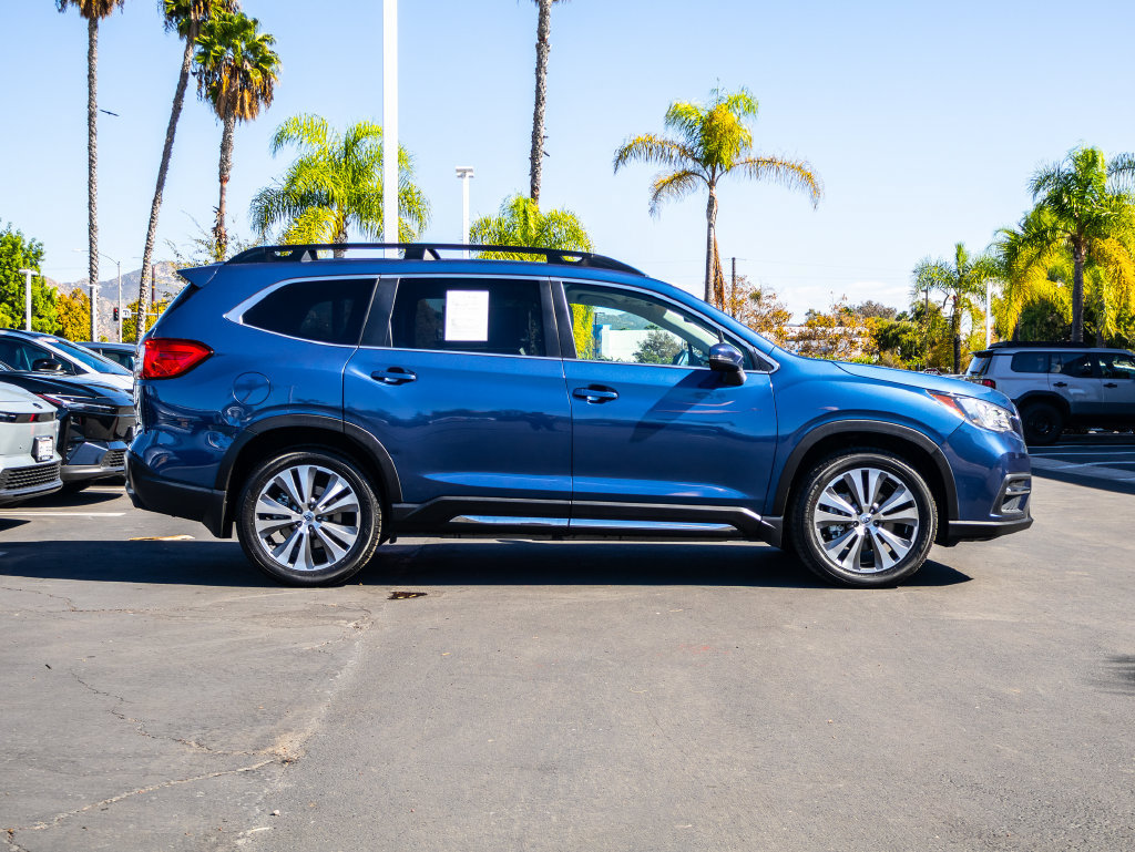 Used 2022 Subaru Ascent Limited w/ Technology Package AWD/4WD image 4