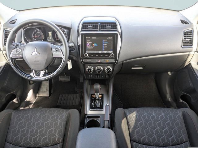 Used 2024 Mitsubishi Outlander Sport LE image 14