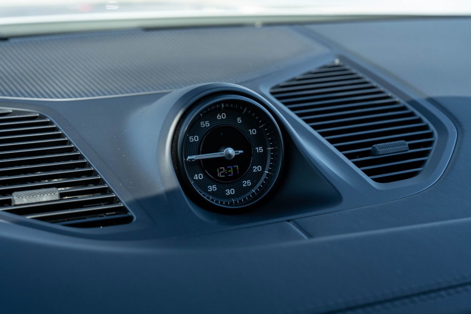 Certified 2025 Porsche Cayenne S w/ Premium Package Plus image 26