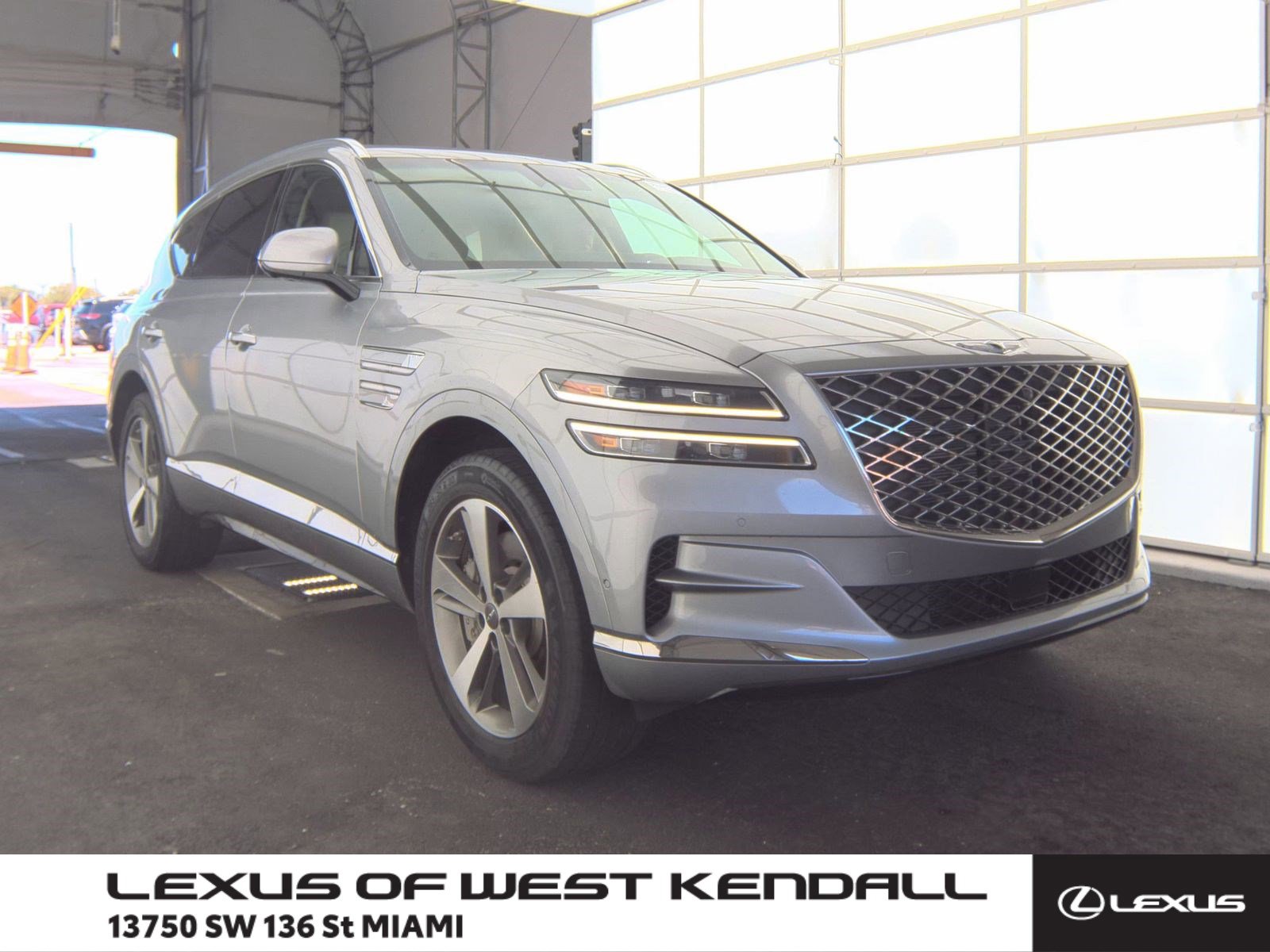 Used 2024 Genesis GV80 2.5T w/ Advanced Package AWD/4WD image 1
