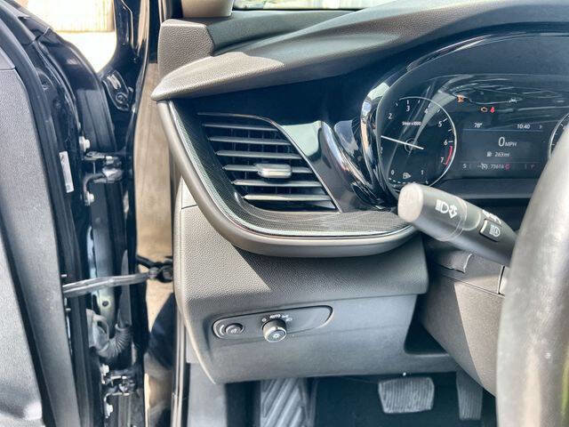 Used 2023 Buick Envision Preferred FWD image 17