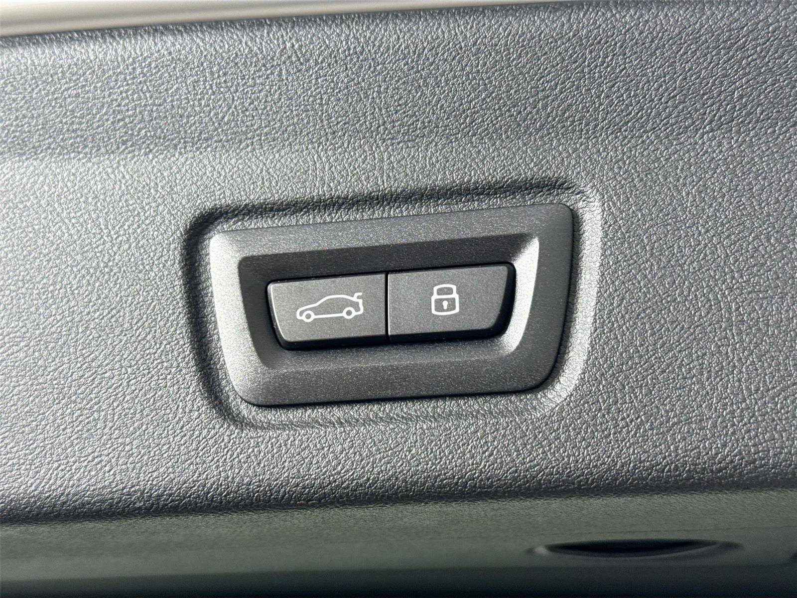 Used 2025 BMW i4 eDrive40 w/ Premium Package image 45