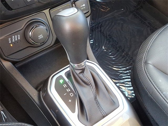 Used 2021 Jeep Renegade Limited image 14