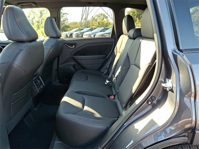 New 2025 Subaru Forester Touring image 6