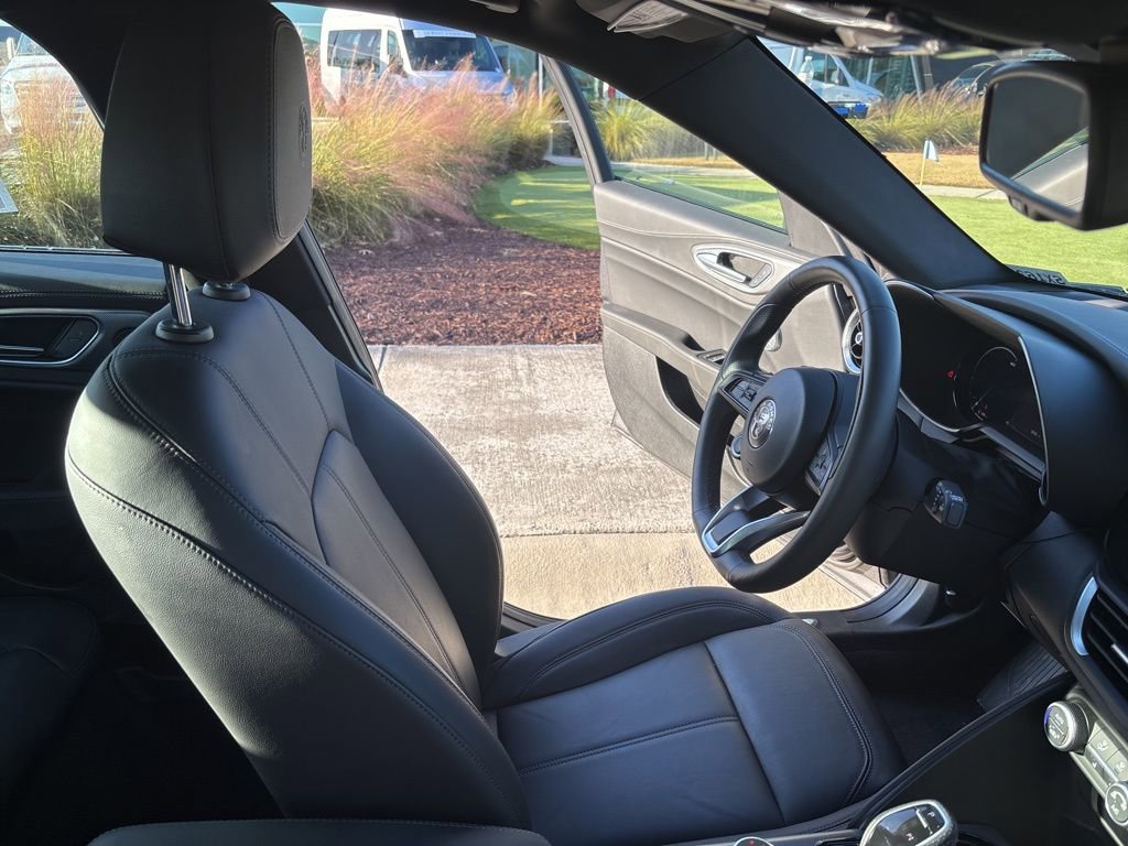 Used 2024 Alfa Romeo Giulia Ti RWD image 41