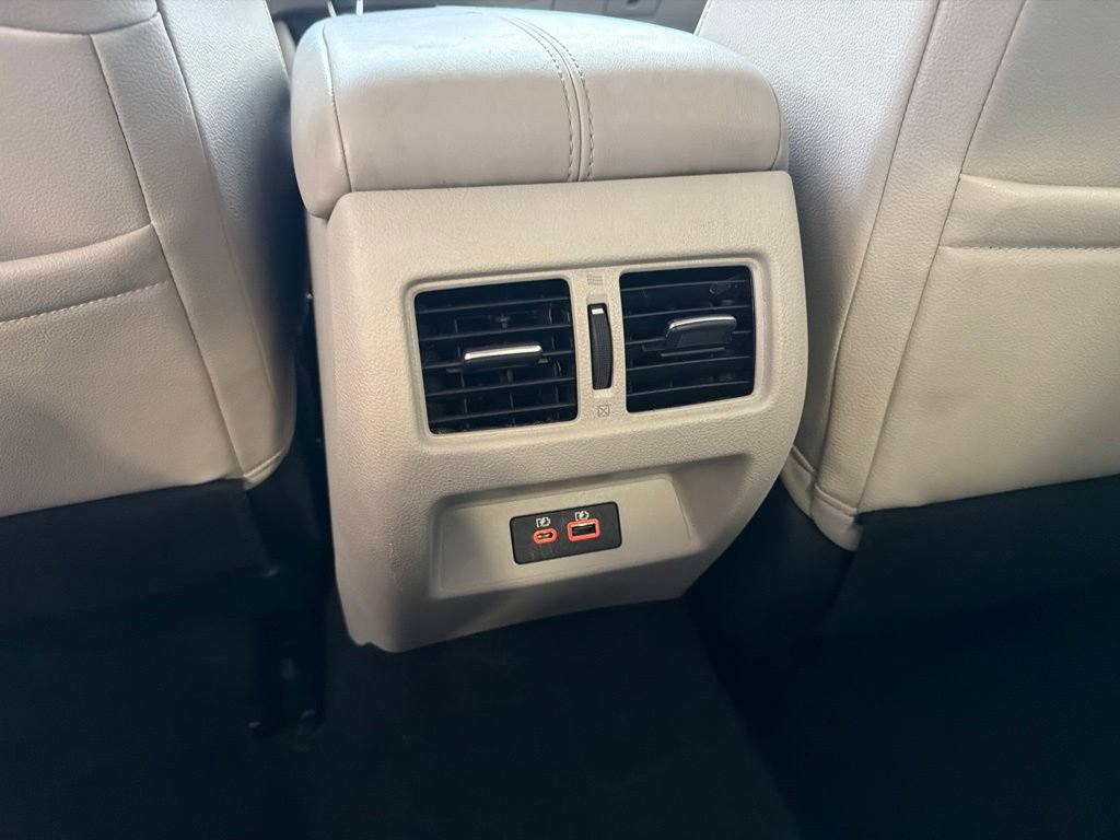 Used 2019 Nissan Altima 2.0 Platinum FWD image 33