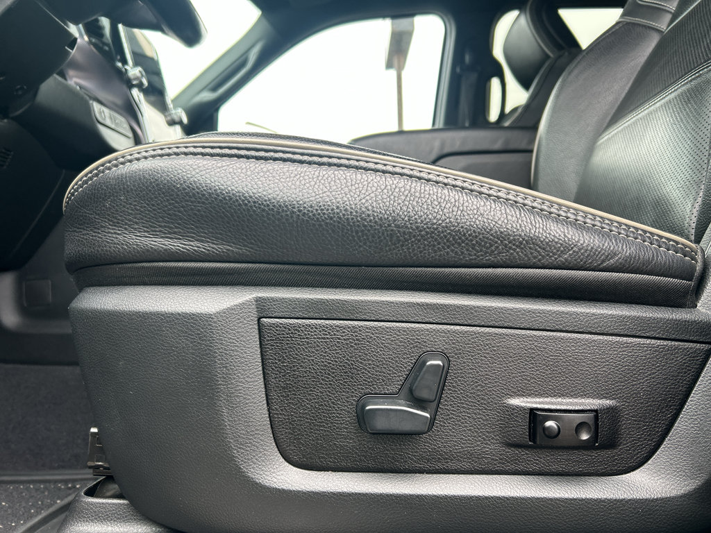 Used 2019 RAM 3500 Limited AWD/4WD image 16