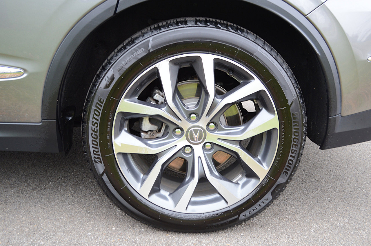 Used 2023 Acura MDX SH-AWD w/ Technology Package image 10