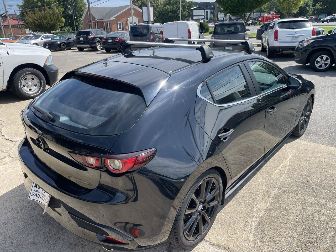 Used 2024 MAZDA MAZDA3 s FWD image 22