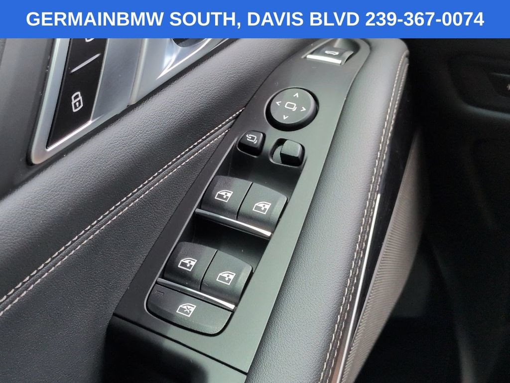 Used 2025 BMW X5 xDrive40i w/ M Sport Package AWD/4WD image 27